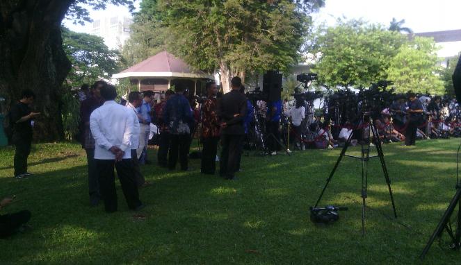 Pengumuman Kabinet Jokowi di Halaman Istana