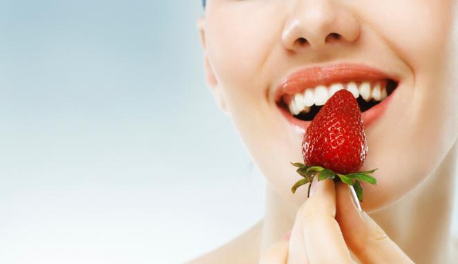 Benarkah Stroberi Memiliki Khasiat Sebagai Pemutih Gigi?