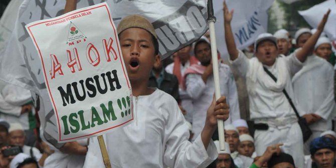 Eks relawan Jokowi-Ahok galang dukungan lawan FPI Eks relawan Jokowi-Ahok galang dukungan lawan FPI