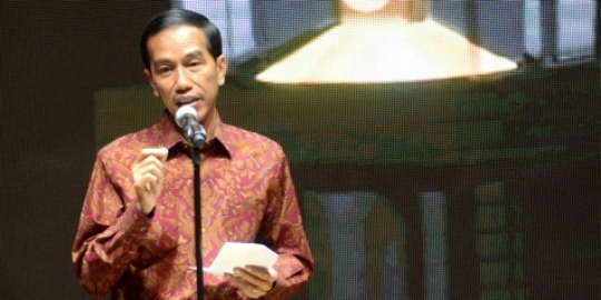 Jika Jokowi langgar janji, para artis siap turun ke jalan! Jika Jokowi langgar janji, para artis siap turun ke jalan!
