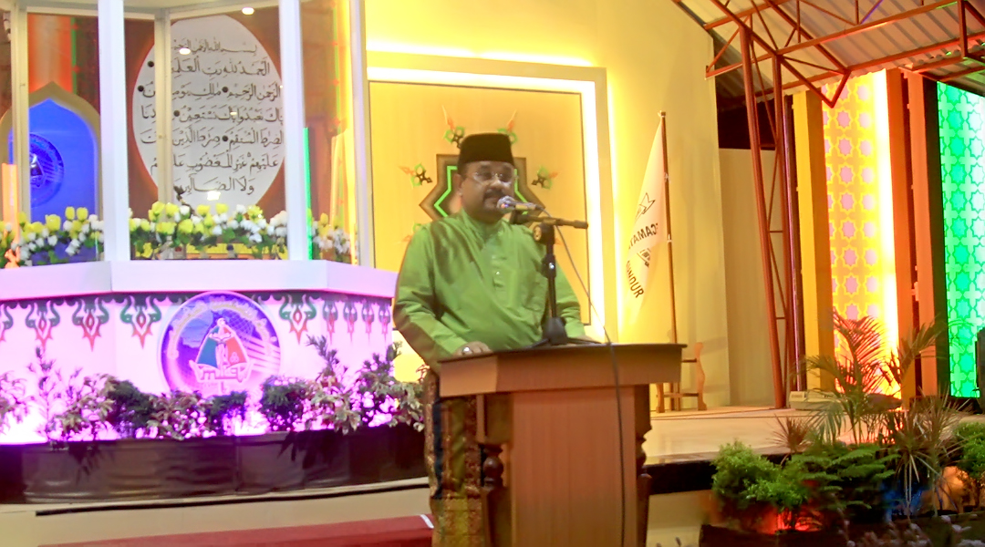 Aunur Rafiq : “Selamat Hari Raya Imlek 2566 2015”