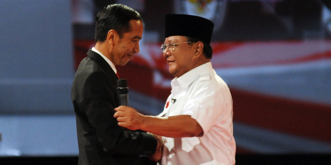 Jokowi: Pak Prabowo nanti 2019 maju lagi gak?
