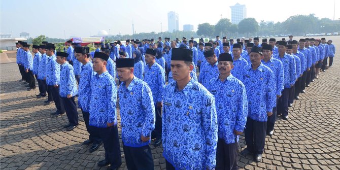 Asisten III Sidak Pegawai Hari Pertama Kerja