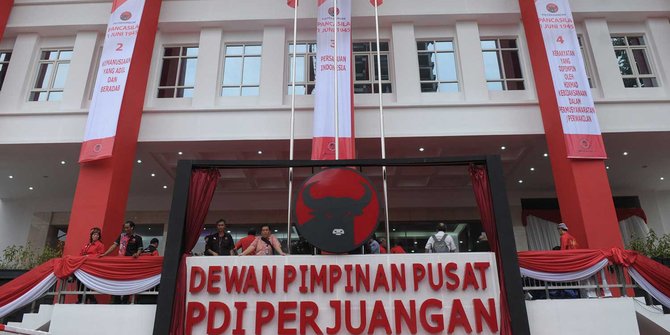 jelang-pilkada-serentak-pdip-gelar-sekolah-partai