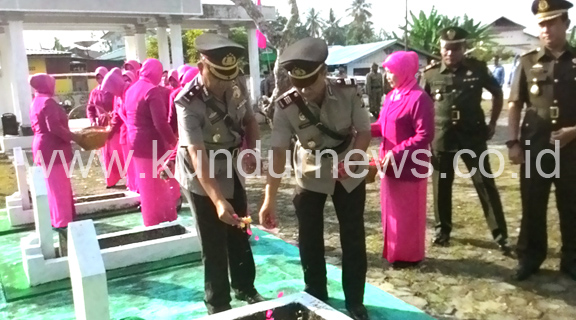  Ziarah dan Tabur bunga di Makam Pahlawan Tanjungbatu Kundur