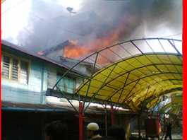 harmoni hotel di Karimun Terbakar
