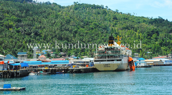 Lalai. Sekoci  Kapal PT Pelni,  KM Lawit  Terjun Ke Laut !