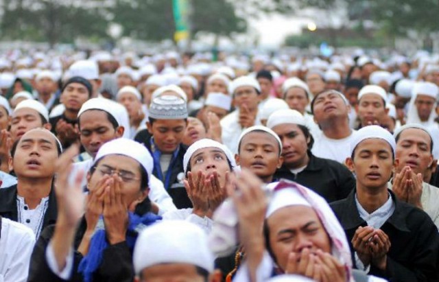 Baca Dzikir Ini, Sudah Sepatutnya Anda Masuk Surga Baca Dzikir Ini, Sudah Sepatutnya Anda Masuk Surga