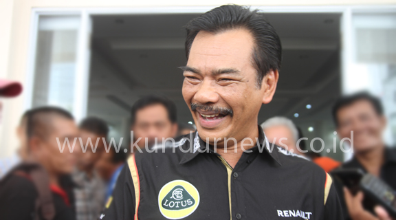 Cagub Kepri No Urut 2, Seorya Respationo, dapat teror pembunuhan dari orang tak dikenal ! Cagub Kepri No Urut 2, Seorya Respationo, dapat teror pembunuhan dari orang tak dikenal !