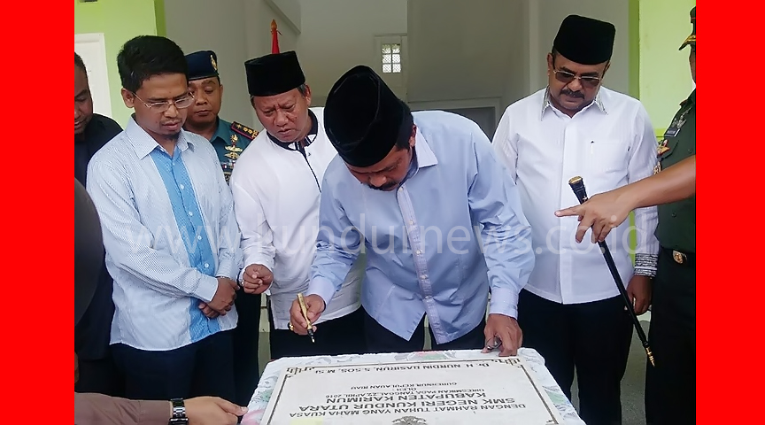 Nurdin Basirun Resmikan SMKN di Kundur Utara