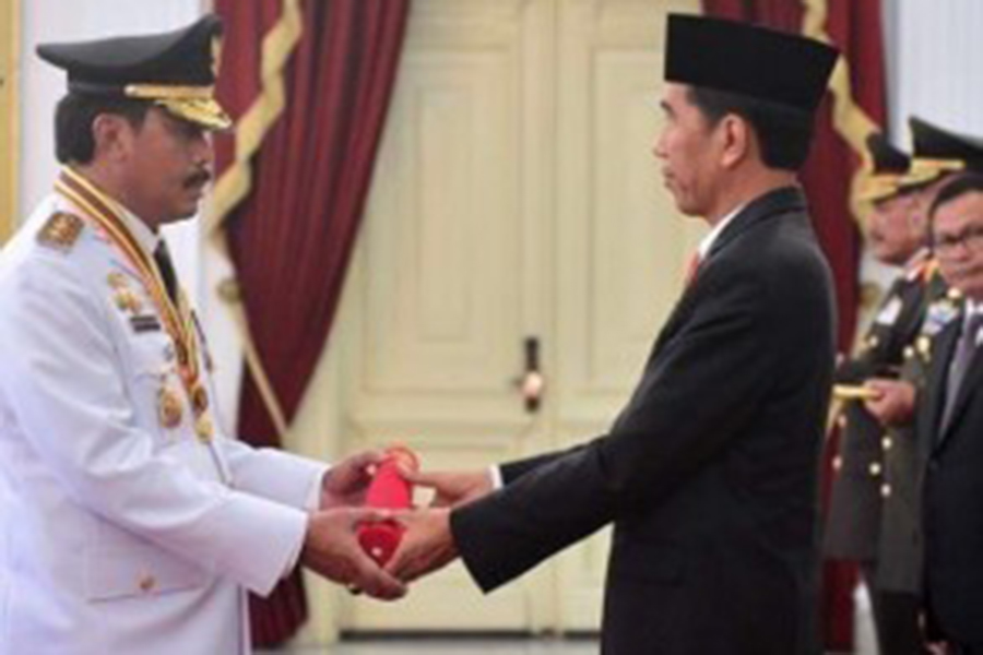 Dilantik Oleh Presiden Jokowi di Istana,  Nurdin Basirun Resmi Jadi Gubernur Kepri.