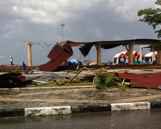 Angin Puting Beliung Porak Porandakan Costal Area Karimun