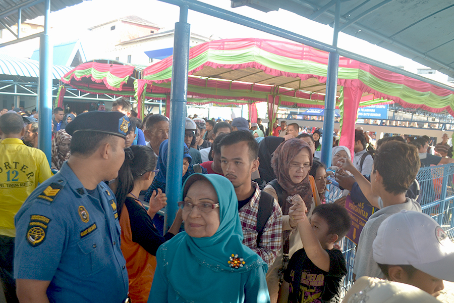 Kondisi Arus Balik di Pelabuhan Domestik Tanjungbatu.