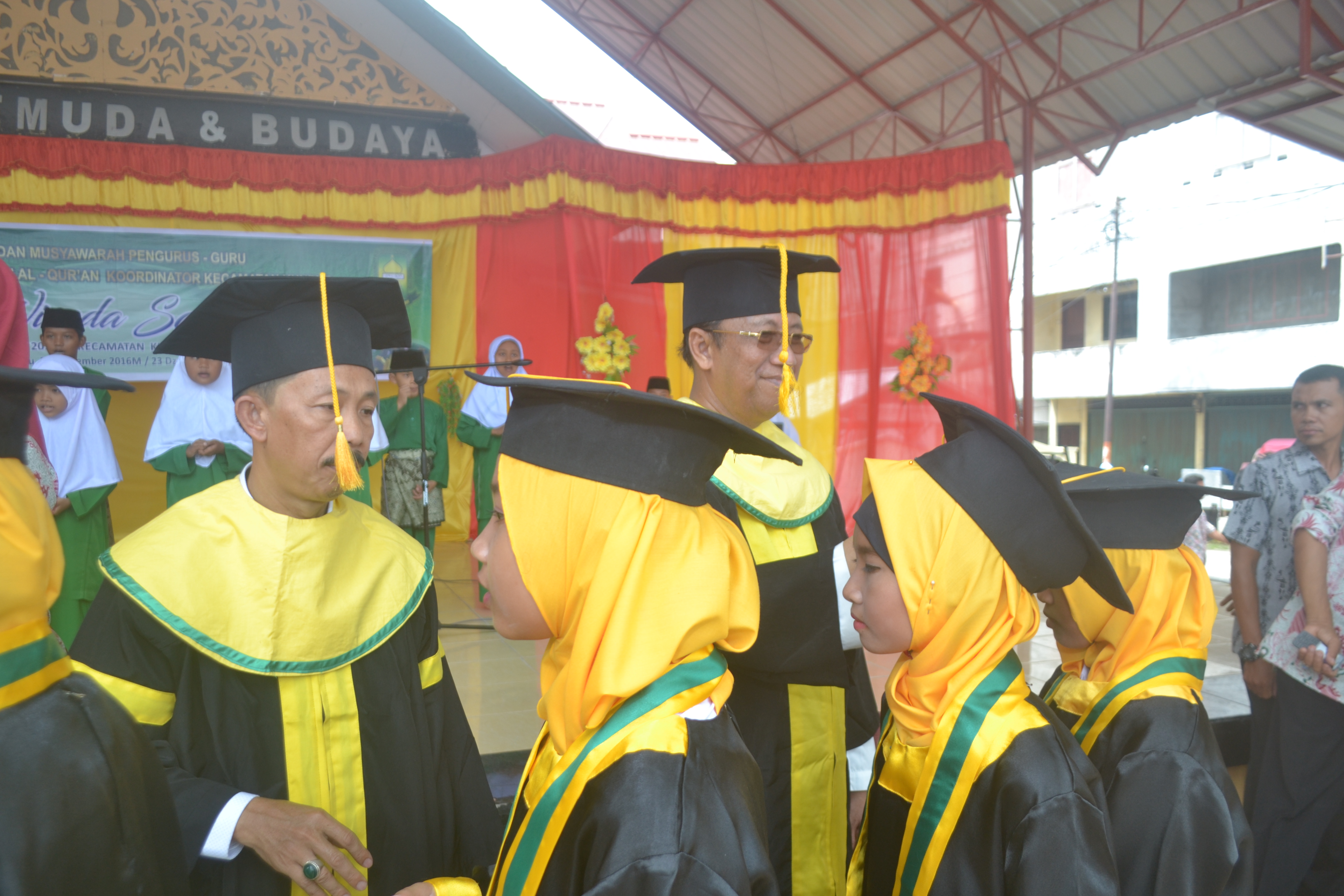 Sebanyak 425 santri Taman Pendidikan Al Quran (TPA) se-Kecamatan Kundur, diwisuda