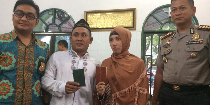 Edarkan sabu untuk biaya nikah, Imron ijab kabul di kantor polisi