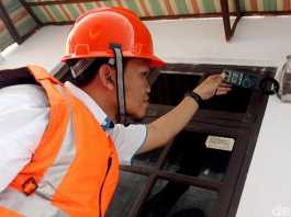 listrik-900-naik-foto-rengga-sancaya