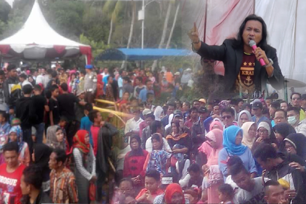 Video : Ribuan Masyarakat Menyaksikan Penampilan Vokalis Sting, Poey di Pantai Gading