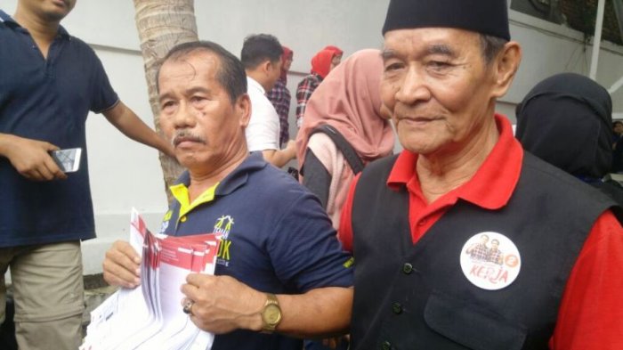 Paguyuban Warga Betawi Deklarasikan Dukungan untuk Ahok Paguyuban Warga Betawi Deklarasikan Dukungan untuk Ahok