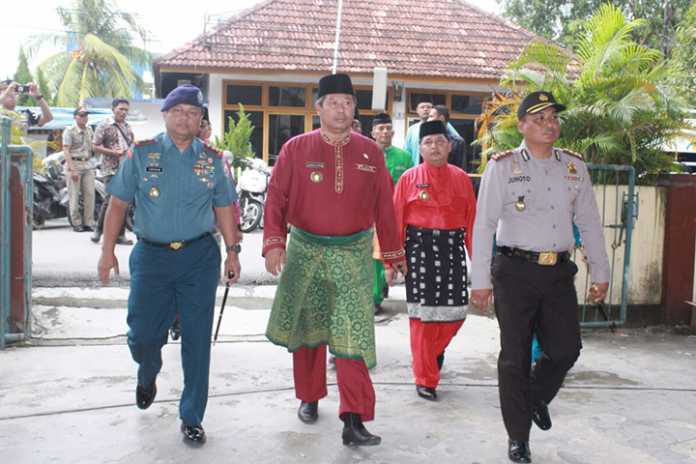 Danlanal, Bupati ,Kapolres Pada saat Pelantikan Pejabat Eslon Kabupaten Anambas di Tarempa - kundur news Danlanal, Bupati ,Kapolres Pada saat Pelantikan Pejabat Eslon Kabupaten Anambas di Tarempa - kundur news