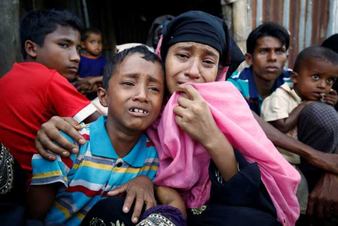 muslim-rohingya-menangis-setelah-ditangkap-oleh-penjaga-perbatasan
