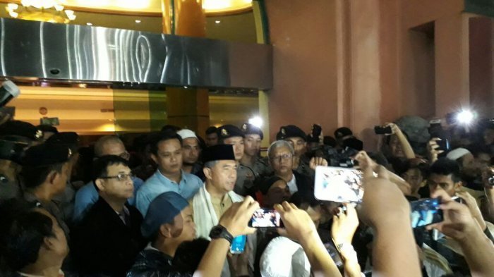 Hotel Novita di Jambi Ditutup Paksa. Paska Ditemukan Pohon Natal yang Menyinggung Islam,