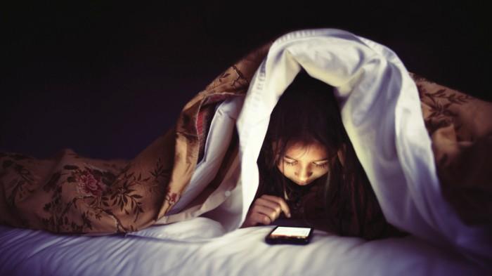 Cara Jitu Mengalihkan Perhatian Bagi yang Kecanduan Gadget