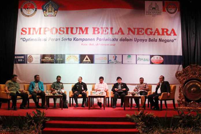 Wakil Gubernur Bali, Ketut Sudikerta saat membuka secara resmi Simposium Bela Negara