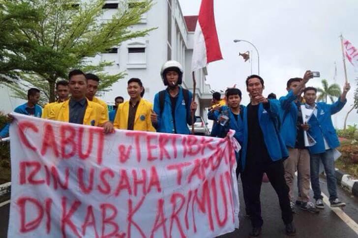 Demo Mahasiswa. ‘Laporkan Pemprov Kepri Ke KPK’