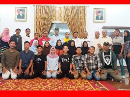 wakil_bupati_karimun_anuar_hasyim_lepas_17_alet_pencak_silat_sijori_ke_x