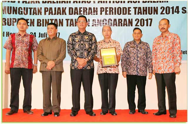 43-Pelaku-Usaha-Taat-Pajak,-Dapat-Penghargaan