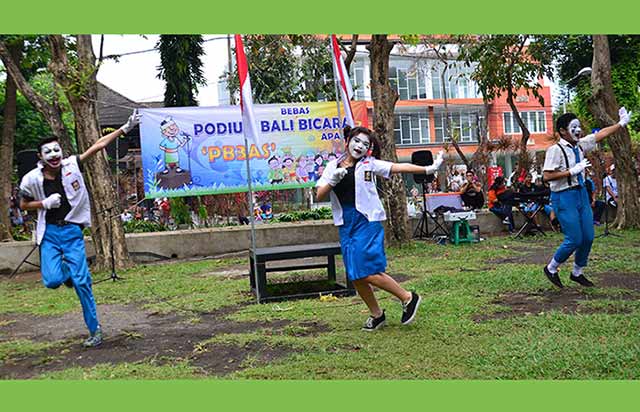 Kementrian PUPERA Uji Coba Pemanfaatan Sampah Plastik Sebagai Bahan Aspal Jalan di Bali