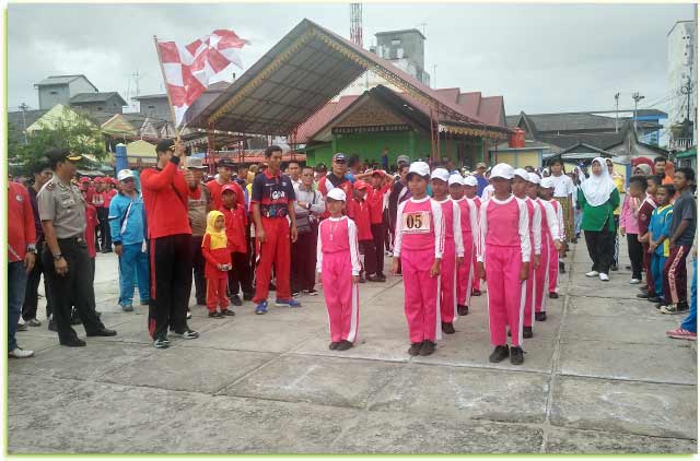 Lomba Gerak Jalan 4 KM Meriahkan Hut RI di Kundur