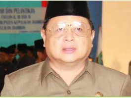 Tengku Mukhtaruddin, Mantan Bupati Anambas