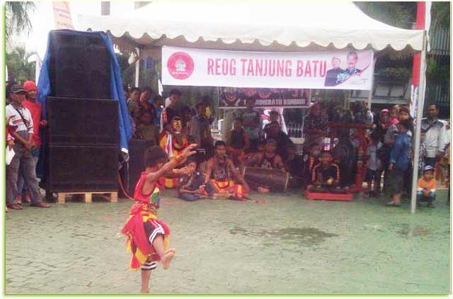 Salah satu Penampilan reog dari Tanjungbatu pada acara Paguyuban Among Worgo Jowo di Batam