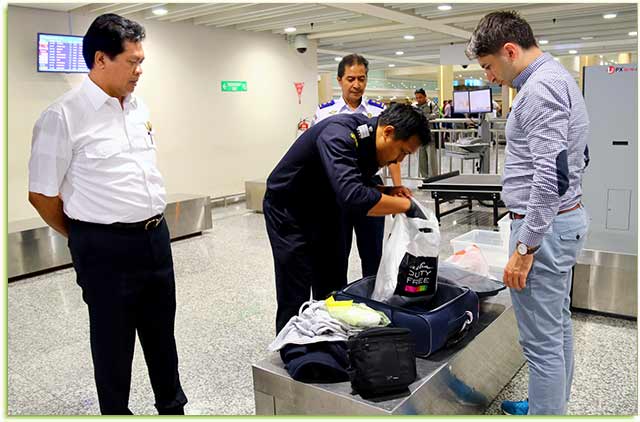 Bandara-Ngurah-Rai-Diminta-Perbaiki-Layanan-Imigrasi