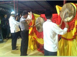 Bupati Karimun Aunur Rafiq Apresiasi Festival Takbir dan Bedug di Kundur Bupati-Karimun-Aunur-Rafiq-Apresiasi-Festival-Takbir-dan-Bedug-di-Kundur