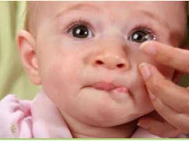 Katarak-Biasanya-Dialami-Oleh-Lanjut-Usia,-Namun-Bisa-Juga-Diderita-Oleh-Bayi