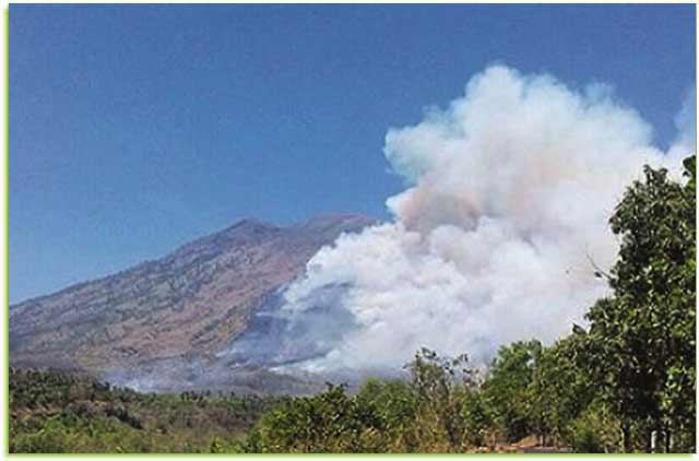 Status-Gunung-Agung-Meningkat,-Bali-Tetap-Aman-di-Kunjungi