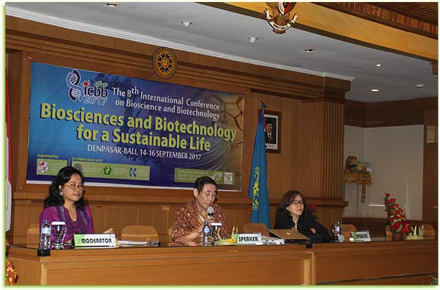 Unud-Uji-Pemanfaatan-'Selimut-Lahan'-Atasi--Erosi-di-Kawasan-Pegunungan-Baii