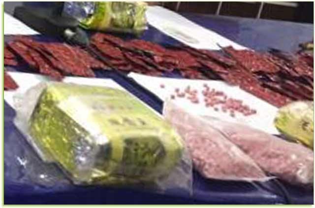 3 Pelaku Penyelundupan Narkoba di Perairan Takong Hiu Karimun Dilimpahkan ke Polres 3 Pelaku Penyelundupan Narkoba di Perairan Takong Hiu Karimun Dilimpahkan ke Polres