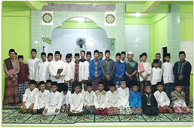 PMII-Silaturahmi-ke-Pesantren-Darul-Taufik