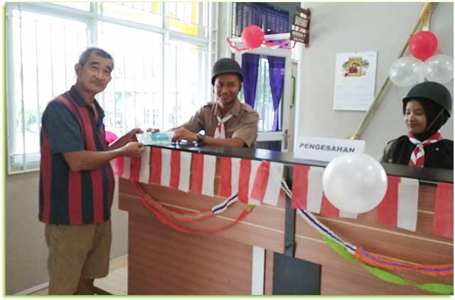 Hari Pahlawan, Petugas Berseragam Sebagai Pahlawan Hari Pahlawan, Petugas Berseragam Sebagai Pahlawan