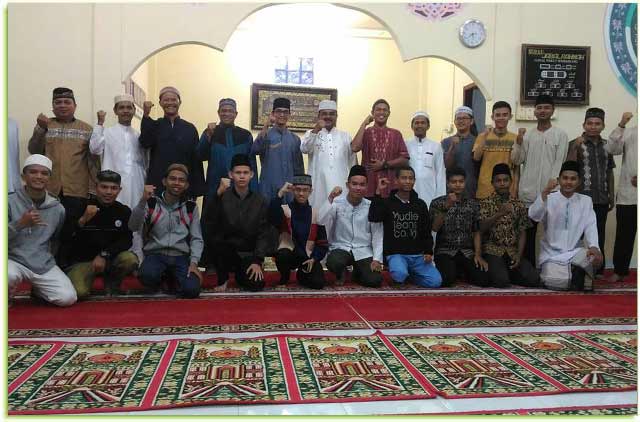 Petualang-Fajar-Oleh-Shalih-Cendekia