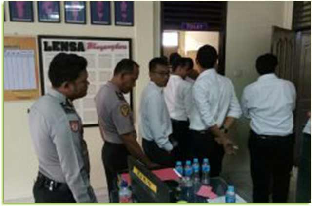 TNI AL dan Polres Karimun Kompak Gelar Tes Urine Pada Hari Yang Sama TNI AL dan Polres Karimun Kompak Gelar Tes Urine Pada Hari Yang Sama