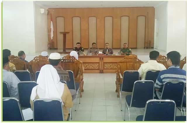 FKPK Kecamatan Kundur Gelar Rapat Koordinasi Dalam Rangka Peringatan Hari Besar Keagamaan FKPK Kecamatan Kundur Gelar Rapat Koordinasi Dalam Rangka Peringatan Hari Besar Keagamaan