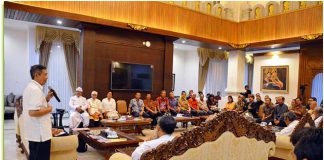 Gubernur-Bali-Dipercaya-Menjadi-Presiden-World-Hindu-Parisad