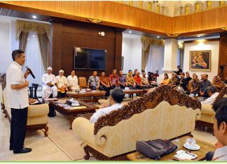 Gubernur-Bali-Dipercaya-Menjadi-Presiden-World-Hindu-Parisad