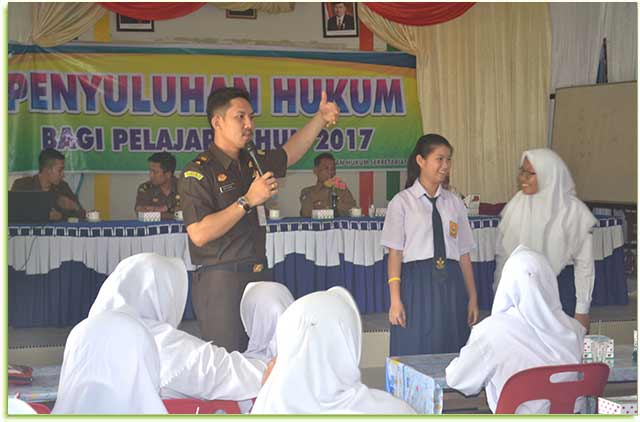 Jaksa Masuk Sekolah Agar Siswa Ikut Melek Hukum