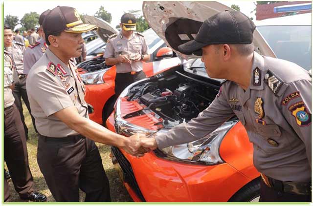 Kapolda Kepri Irjen Pol Drs Didid Widjanardi, MH melakukan pengecekan kendaraan dinas Personil Polda Kepri