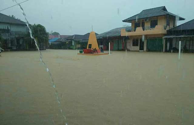 Banjir-di-Desa-Ulu-Maras-Mencapai-5-meter